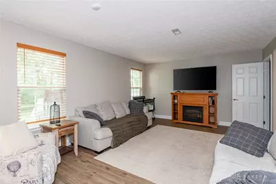 1680 Wimbledon Drive, Fairborn, OH 45324 - Photo 5