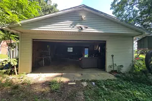 2910 Fowler Rd, Springfield, OH 45502 - Photo 7