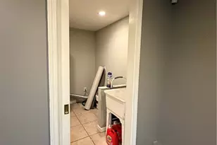 11884 Hamden Dr, Cincinnati, OH 45240 - Photo 19