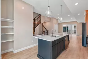 3908 Edwards Rd, Cincinnati, OH 45209 - Photo 13