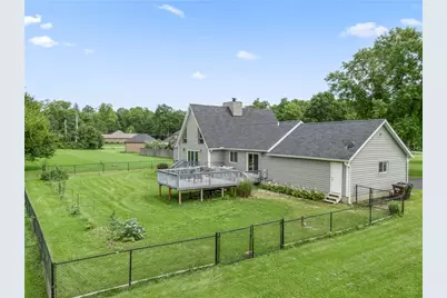 7040 Frederick Pike, Vandalia, OH 45414 - Photo 15
