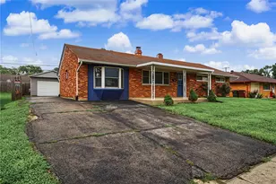 4304 Harbison St, Dayton, OH 45439 - Photo 39