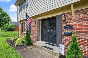 2224 Hazelhurst Ct, Kettering, OH 45440 - Photo 3