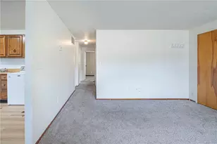 3852 Waterbury Dr, Kettering, OH 45439 - Photo 7