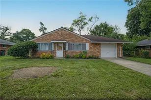 3852 Waterbury Dr, Kettering, OH 45439 - Photo 1