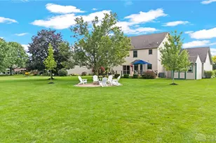 2555 Winfield Ct, Troy, OH 45373 - Photo 11