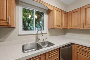 2980 Meadow Park, Kettering, OH 45440 - Photo 5