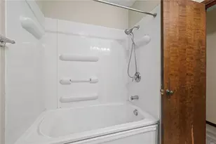 2980 Meadow Park, Kettering, OH 45440 - Photo 37