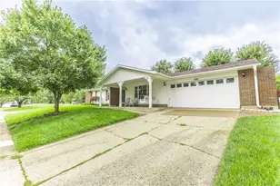 1105 Sherwood Forest Dr, West Carrollton, OH 45449 - Photo 1