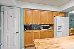 2425 Greenlawn Dr, Troy, OH 45373 - Photo 19