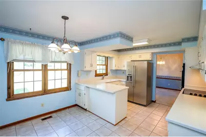 131 N Johanna Drive, Centerville, OH 45459 - Photo 5