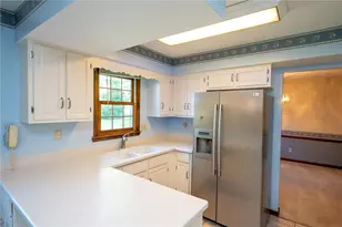 131 N Johanna Dr, Centerville, OH 45459 - Photo 9