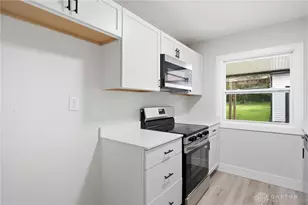 4089 Klepinger Rd, Dayton, OH 45416 - Photo 9