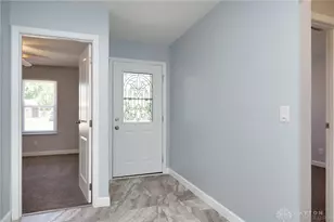 6214 Shull Rd, Huber Heights, OH 45424 - Photo 7