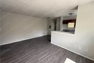 946 Burton Ave, Cincinnati, OH 45229 - Photo 5
