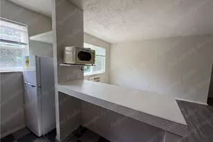 946 Burton Ave, Cincinnati, OH 45229 - Photo 9