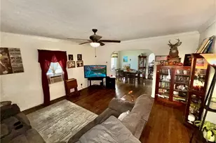 407 W 1st St, Arcanum, OH 45304 - Photo 5