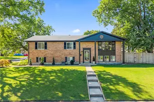 552 Crestgrove Ave, Vandalia, OH 45377 - Photo 1