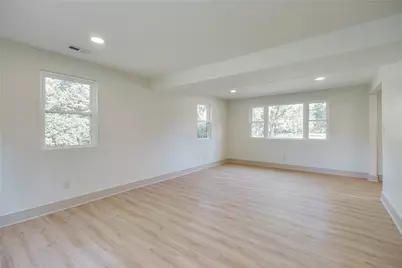 222 E Social Row Road, Dayton, OH 45458 - Photo 5
