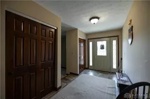 6300 Plateau Dr, Springfield, OH 45502 - Photo 3