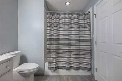 184 Villa Pointe Drive, Springboro, OH 45066 - Photo 17