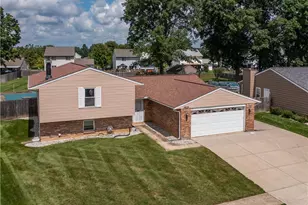 5829 Waynegate Rd, Huber Heights, OH 45424 - Photo 3