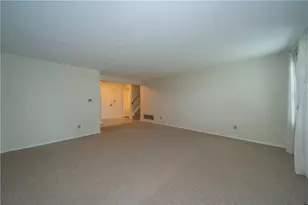 5829 Waynegate Rd, Huber Heights, OH 45424 - Photo 7