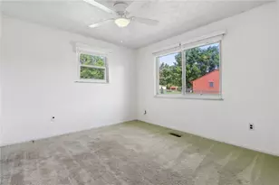 2430 W Choctaw Dr, London, OH 43140 - Photo 13