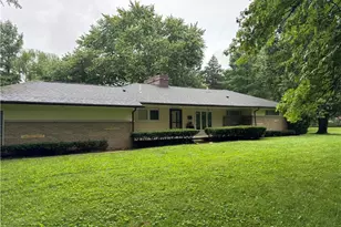 1813 Bledsoe Dr, Bellbrook, OH 45305 - Photo 3