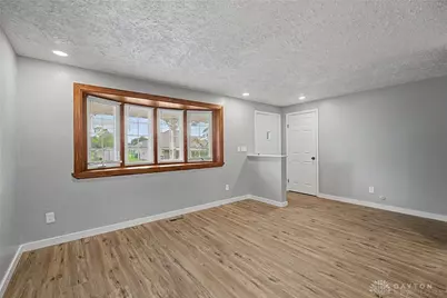1021 Bethune Circle, Dayton, OH 45417 - Photo 9