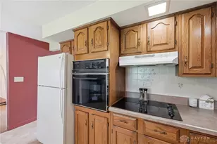 1032 W Alkaline Springs Rd, Vandalia, OH 45377 - Photo 9