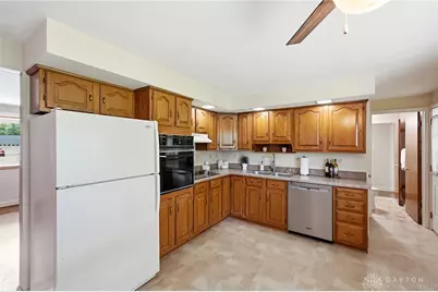 1032 W Alkaline Springs Road, Vandalia, OH 45377 - Photo 7