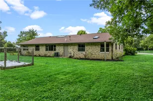 8695 Hide a Way Ln, Washington Twp, OH 45458 - Photo 5