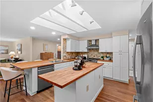 8695 Hide a Way Ln, Washington Twp, OH 45458 - Photo 17