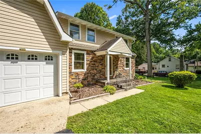 1376 Hanes Road, Beavercreek, OH 45434 - Photo 9
