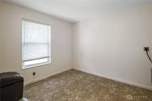 1127 Imperial Blvd, Kettering, OH 45419 - Photo 21