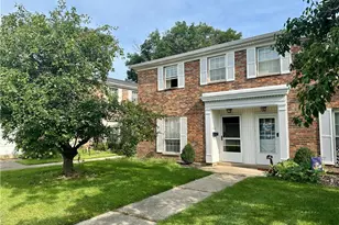 813 Clareridge Ln, Centerville, OH 45458 - Photo 1