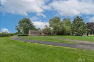 4845 Broadway Rd, Springfield, OH 45502 - Photo 3