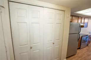 5701 Cobblegate Dr, West Carrollton, OH 45449 - Photo 11