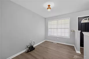 7903 Edgewater Dr, Middletown, OH 45042 - Photo 9