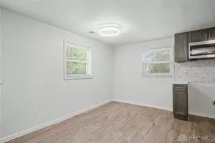126 Holland Ave, Dayton, OH 45417 - Photo 9
