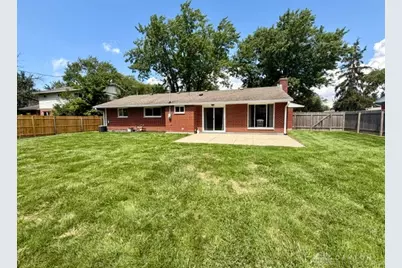 3088 Fontano Drive, Kettering, OH 45440 - Photo 35