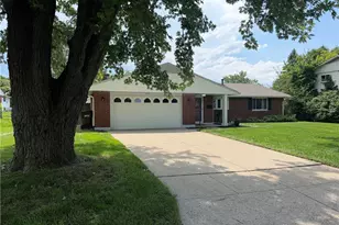 3088 Fontano Dr, Kettering, OH 45440 - Photo 3