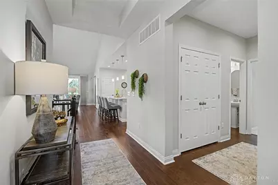 10047 Washington Glen Drive, Washington Twp, OH 45458 - Photo 9