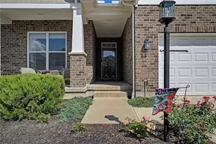 10047 Washington Gln Dr, Washington Twp, OH 45458 - Photo 5