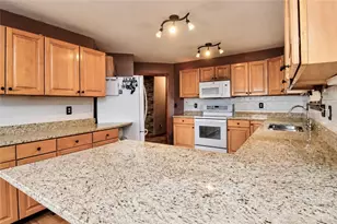 7947 Contreras Rd, Oxford, OH 45056 - Photo 15