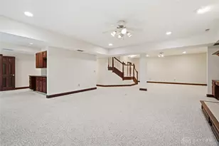 2535 S Creek Cir, Spring Valley Twp, OH 45370 - Photo 41