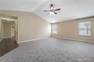 489 Preservation St, Fairborn, OH 45324 - Photo 5