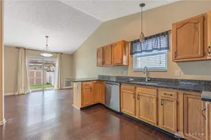 489 Preservation St, Fairborn, OH 45324 - Photo 7