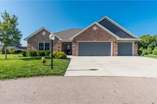1004 Plymouth Ct, Troy, OH 45373 - Photo 1